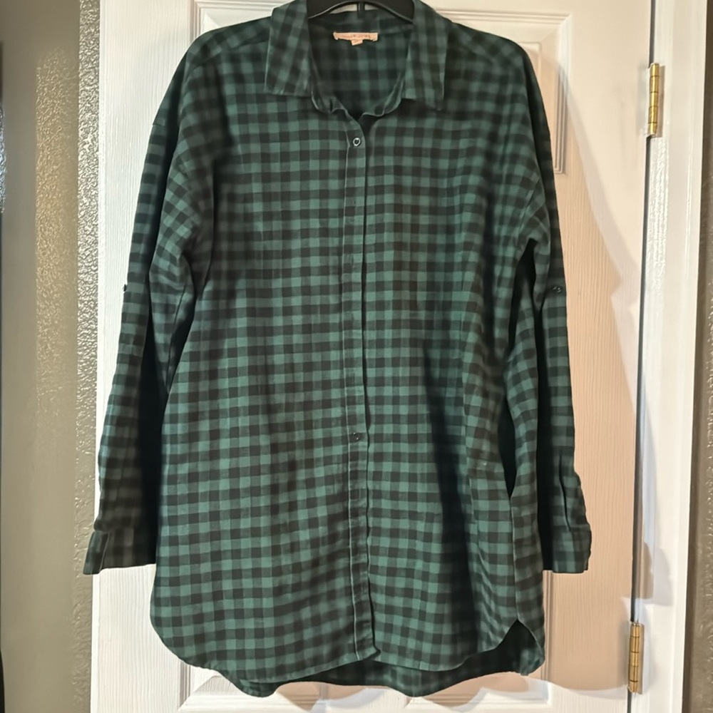 Oversized flannel w/pockets
